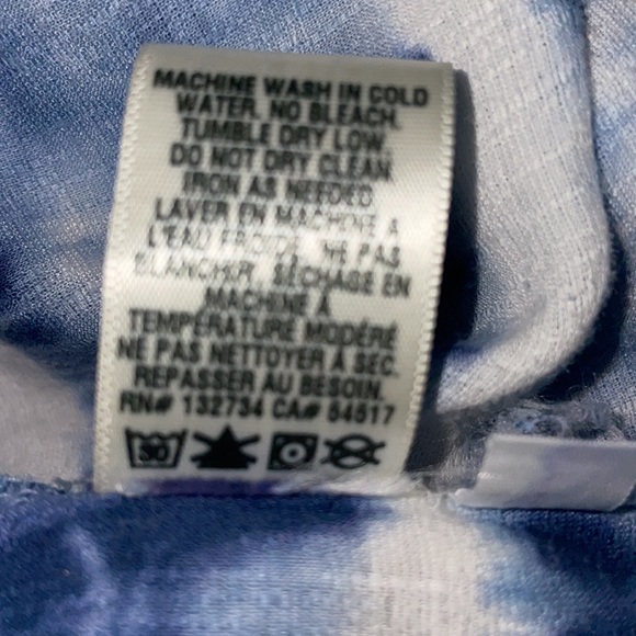 Bella Dahl Blue Tie Dye Button Back Blouse size S - Picture 8 of 8